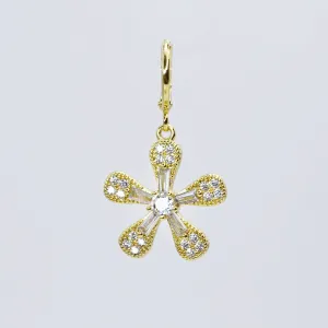 Amore Flower Charm CH-386