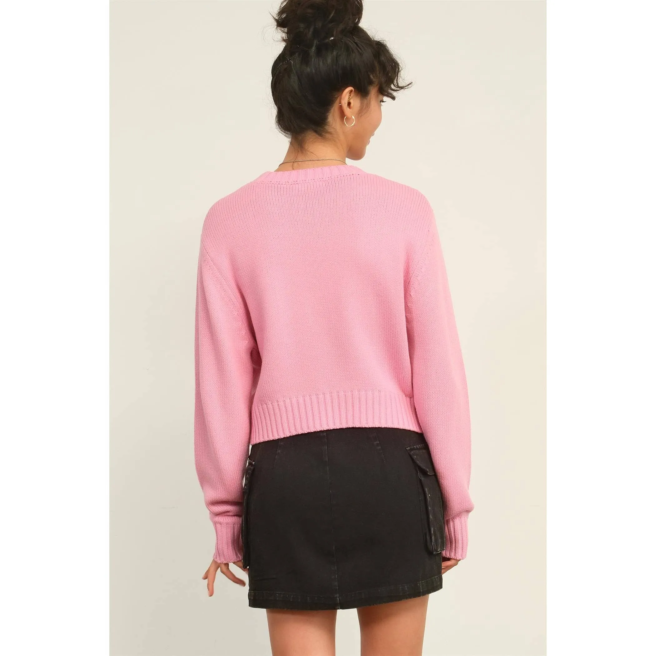 CREW NECK CROPPED KNIT SWEATER