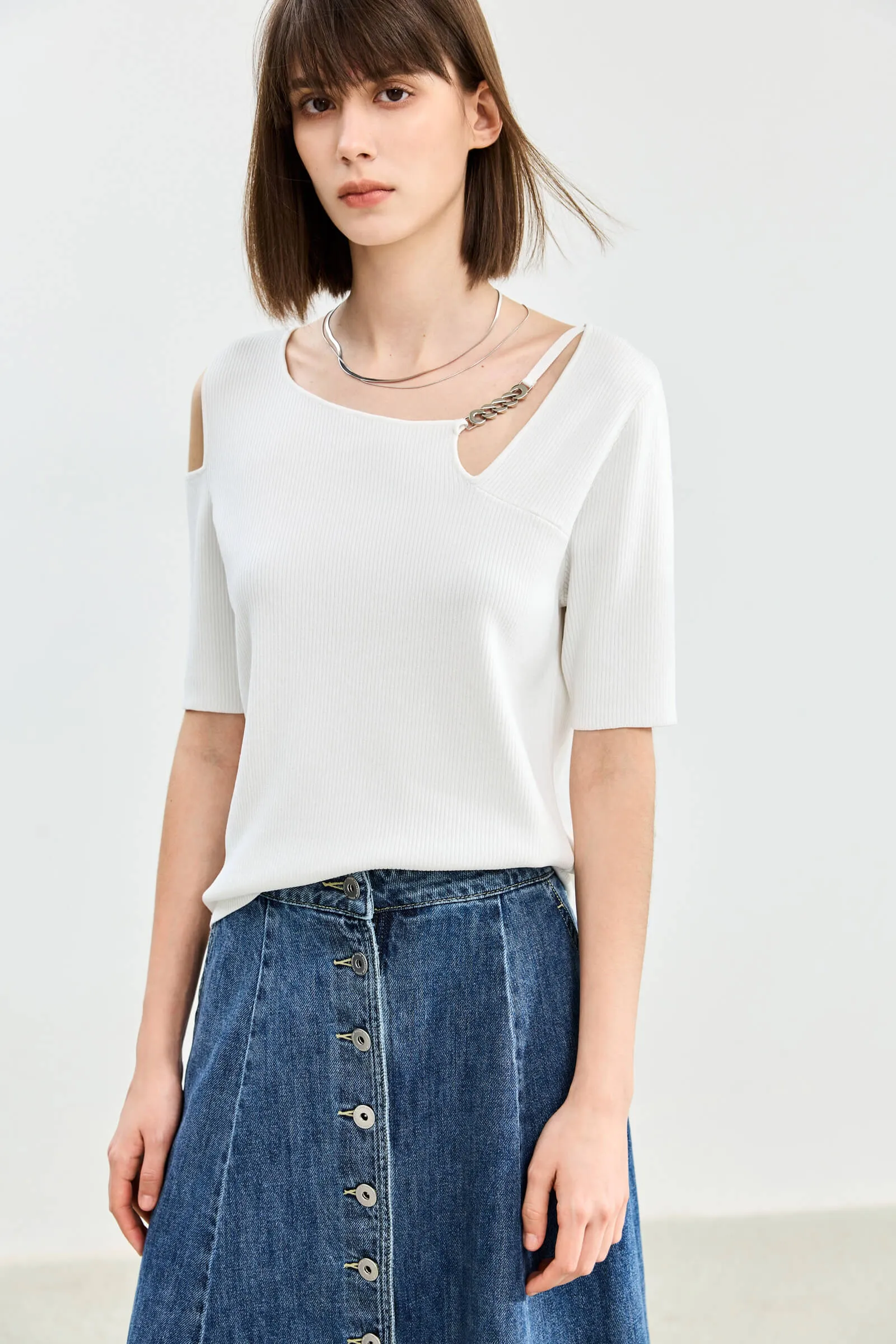 LILY Unique Off-shoulder Knit Sweater