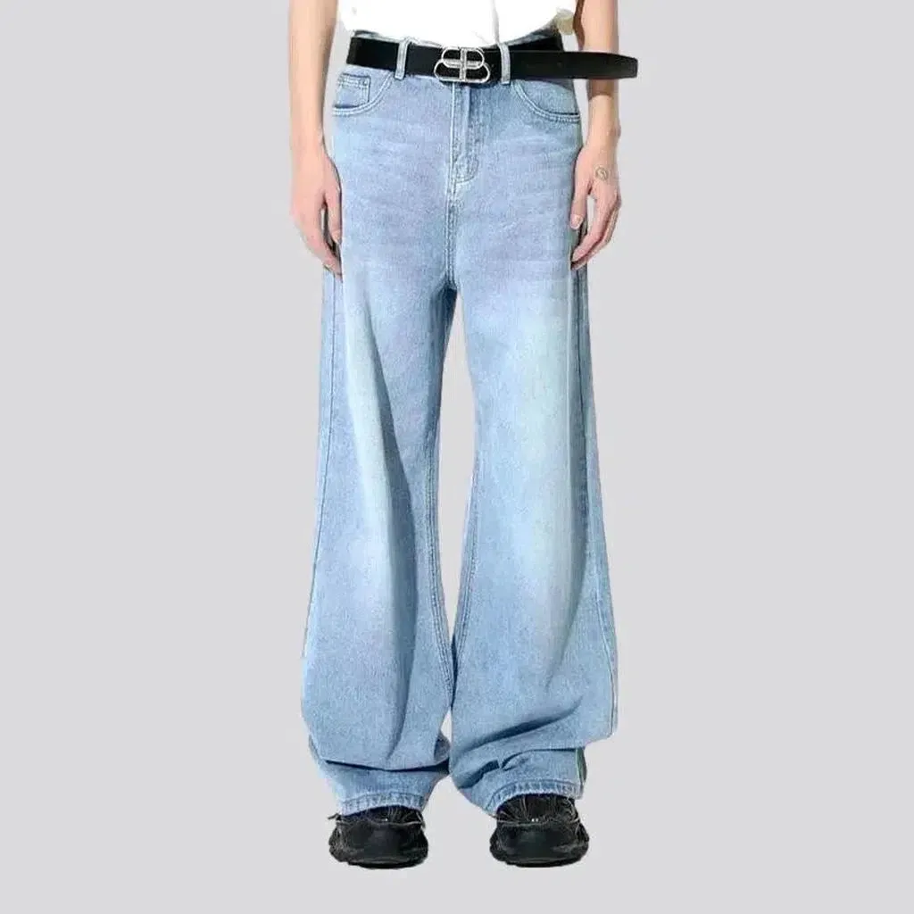 Sanded men's fashion jeans