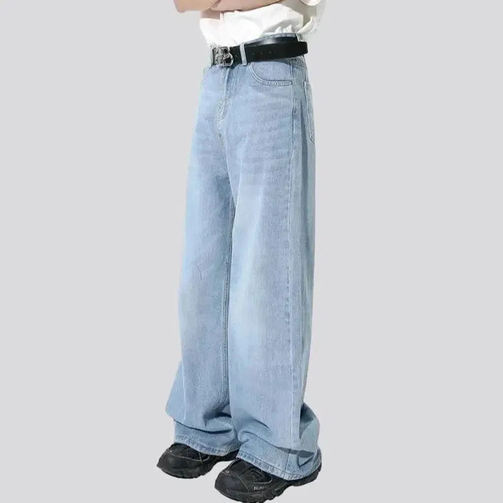 Sanded men's fashion jeans