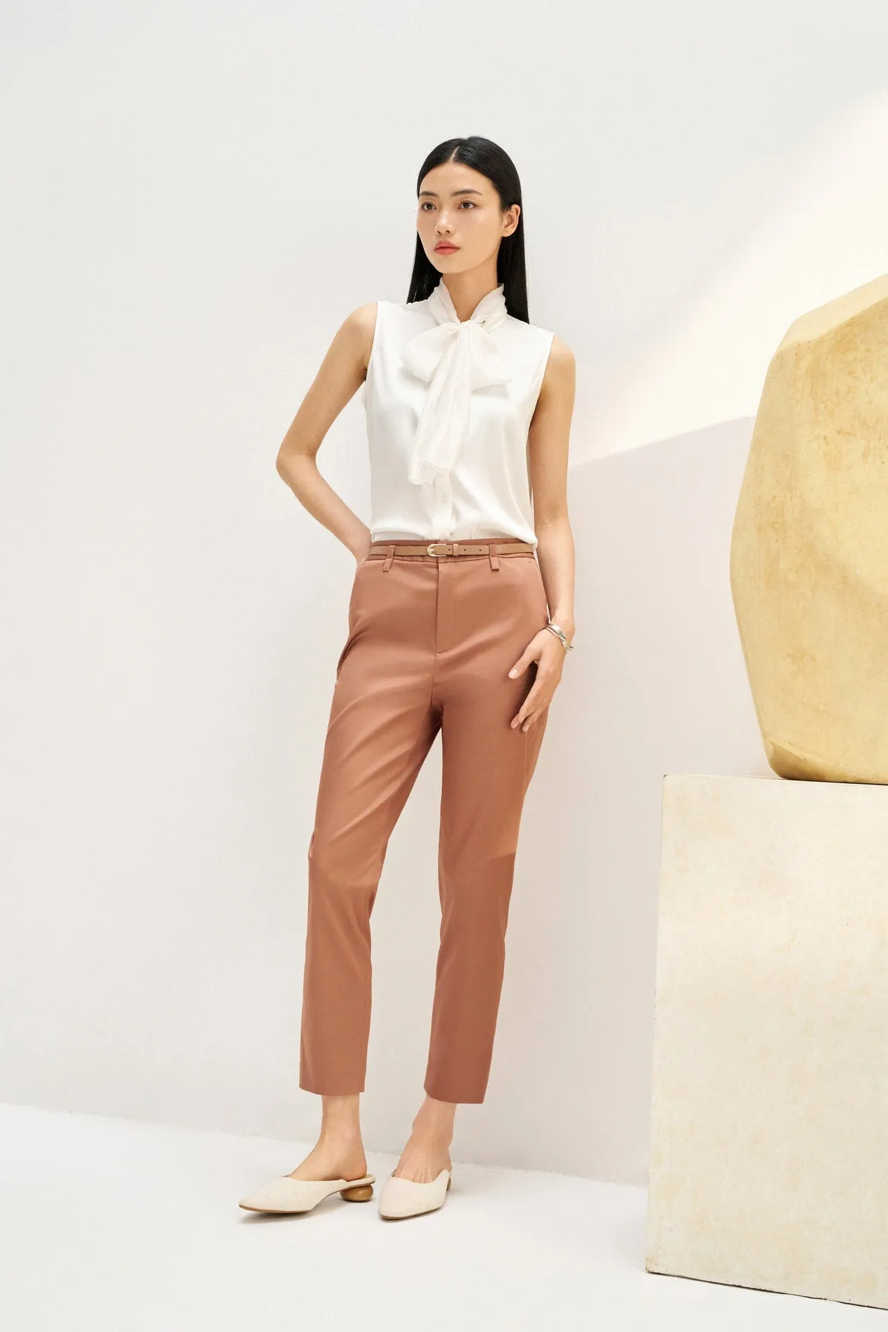 Stretchable Satin Cigarette Cropped Pants with Belt