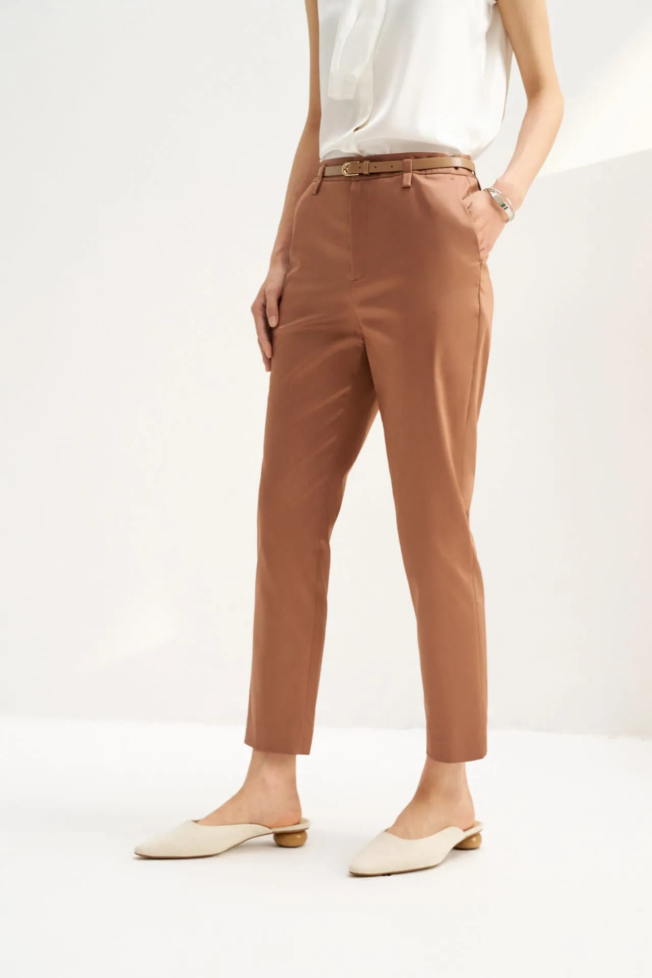 Stretchable Satin Cigarette Cropped Pants with Belt