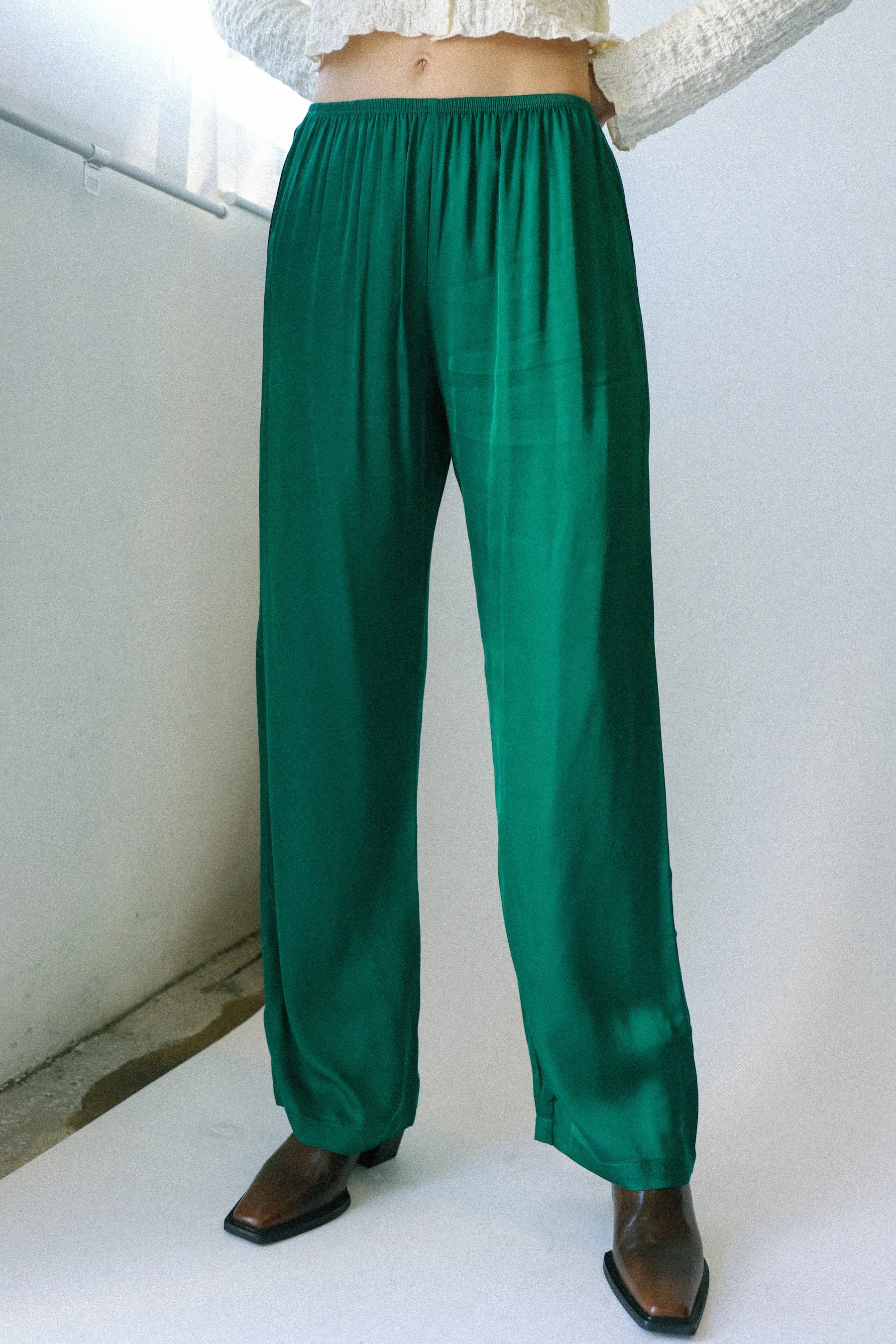 Vert Silky Simple Pant